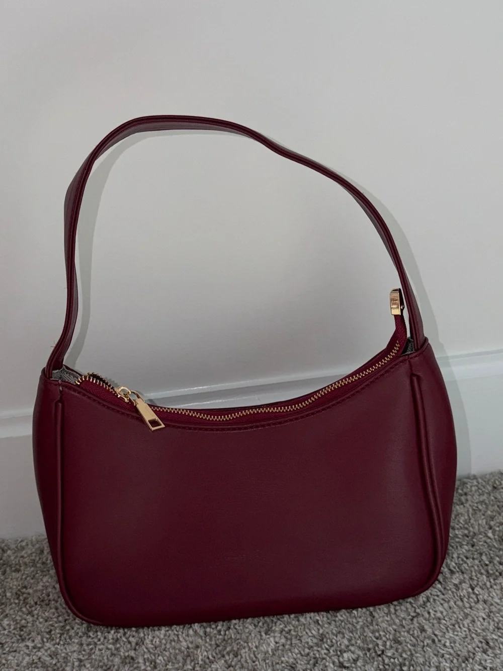 N/A gorgeous burgundy